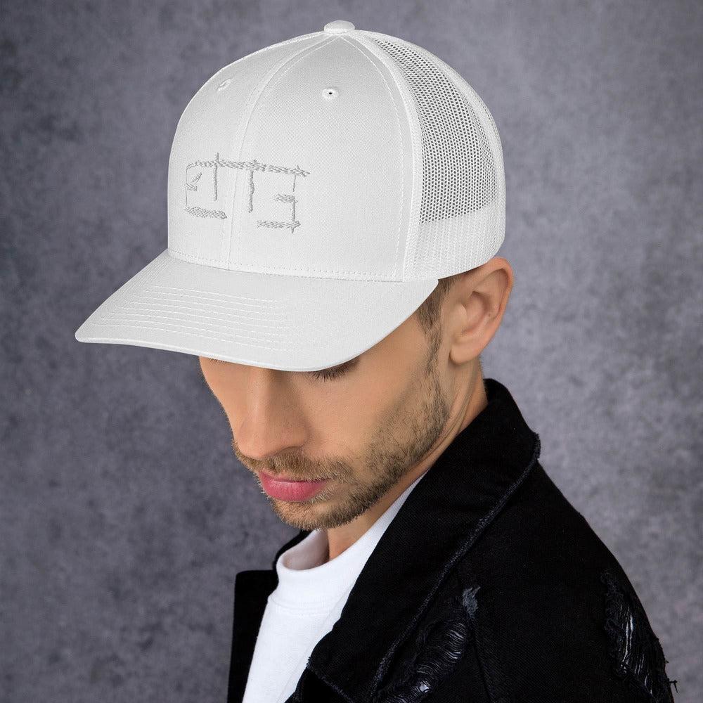 Embroidered ETTE Signature Trucker Cap
